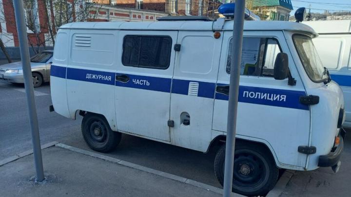 В Саратове мигрант обокрал компьютерный клуб