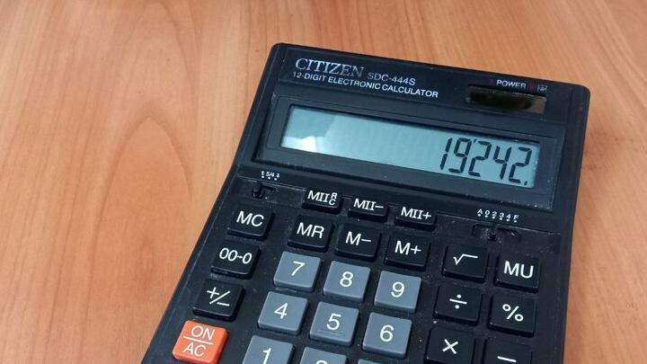 Школа в Пугачеве пыталась «кинуть» на деньги подрядчика