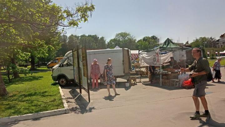 Свежие продукты и рукоделие по выгодным ценам: саратовцев ждёт субботняя ярмарка