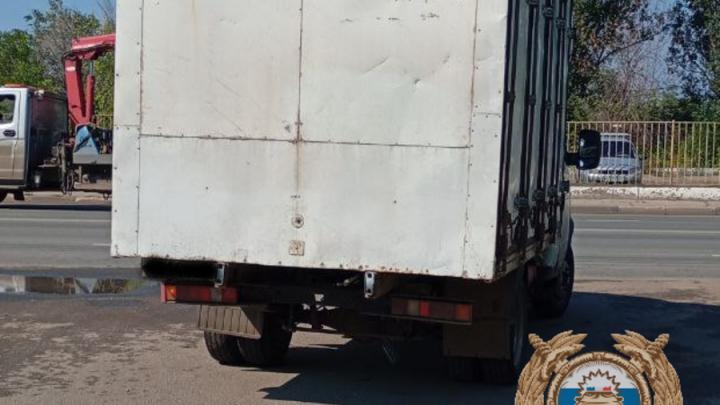 Грузовик сбил пенсионерку в Энгельсе