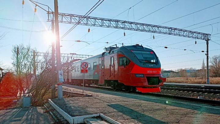 В августе изменится маршрут пригородных поездов между Аткарском и Калининском