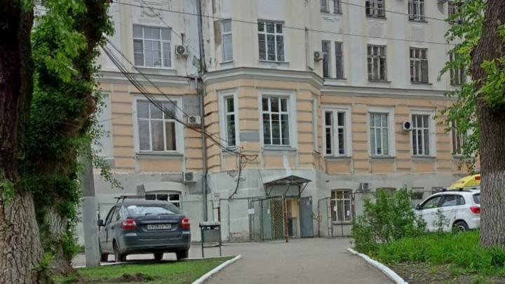 В Саратовской области начали ремонтировать дворы больниц и поликлиник