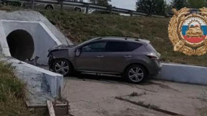 В Петровском районе водитель Nissan съехал с трассы и попал в больницу