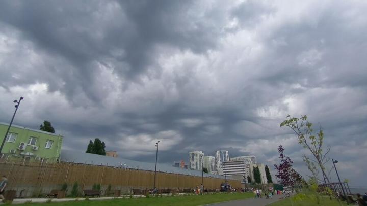 В Саратове ожидается дождь с грозой и порывистый ветер