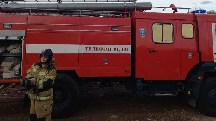 В Хвалынске и Татищевском районе горели дома