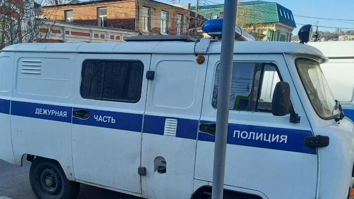 В Ртищево на улице толпа граждан устроила стрельбу