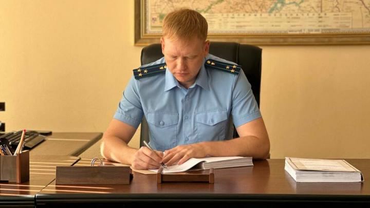 В Саратове полицейский-дознаватель обвиняется в фальсификации