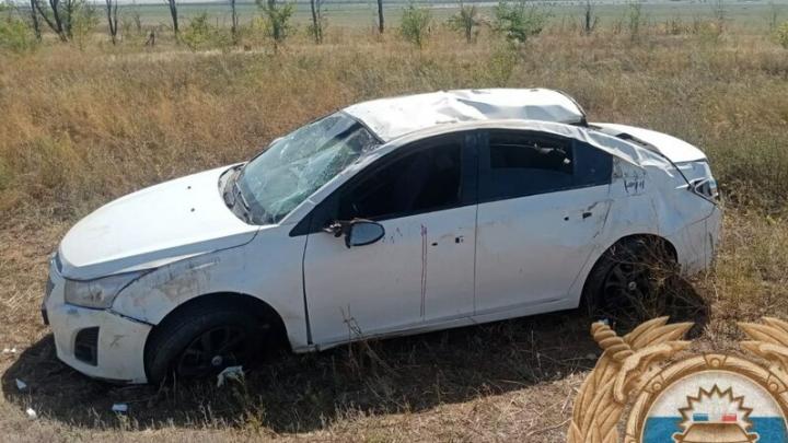 Мужчина разбился в перевернувшейся иномарке в Дергачевском районе