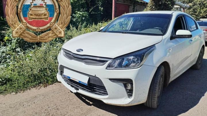 Пожилая женщина попала в больницу после наезда легковушки в Марксе