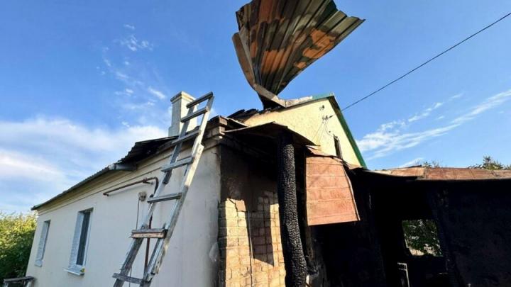 Два пожара в Татищевском районе произошли из-за короткого замыкания