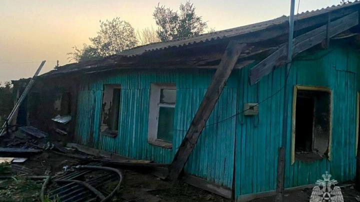 Трагедия в Краснокутском районе: огонь унес жизнь пожилой женщины в саманном доме