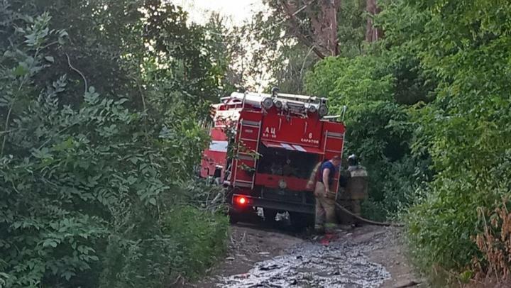 В Балакове ночью тушили квартиру в девятиэтажке