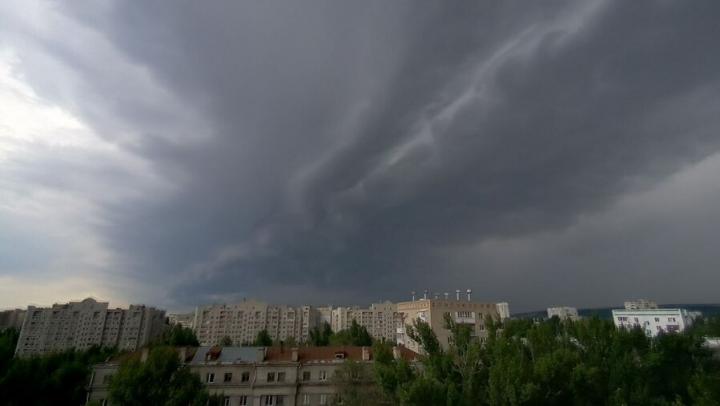 Дождь с грозой обещают в Саратовской области