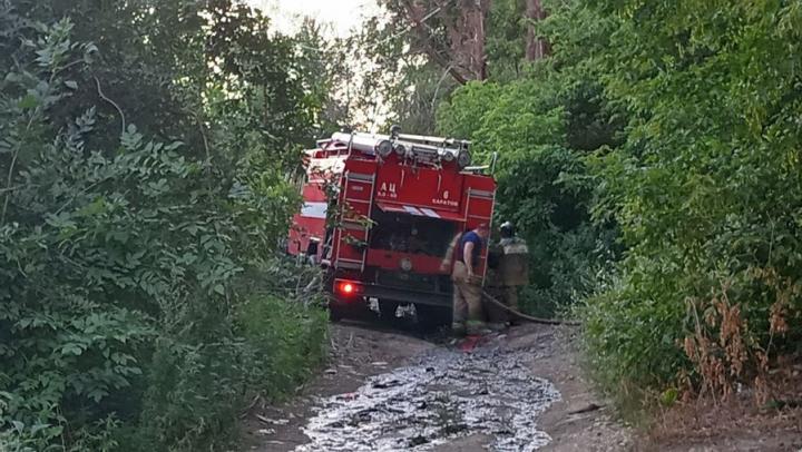 В Энгельсе горел частный дом