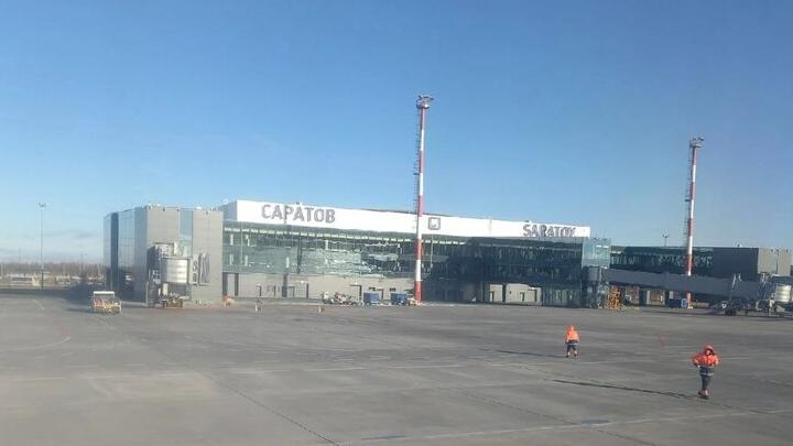 В Саратове на 35 минут закрывали аэропорт «Гагарин»