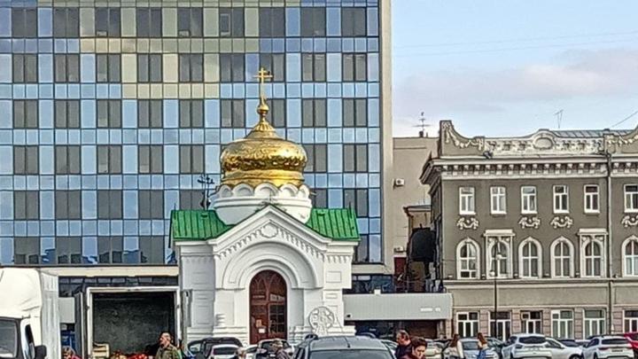 День города: в Саратове ограничат остановку и стоянку транспорта