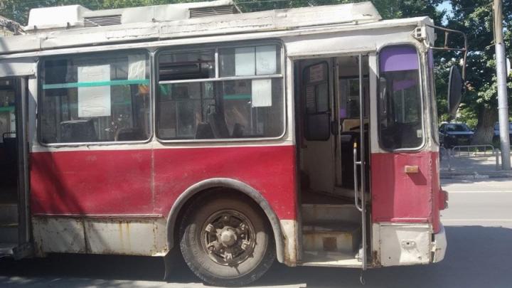 В Саратове на 4 часа остановят три троллейбусных маршрута