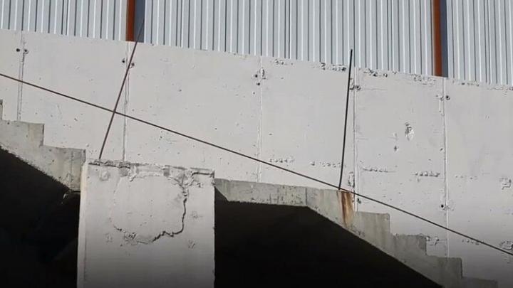 Володин раскритиковал новый дом в Саратове за отсутствие перил