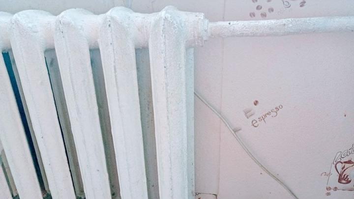 В трех больницах Саратовской области уже начали подачу тепла