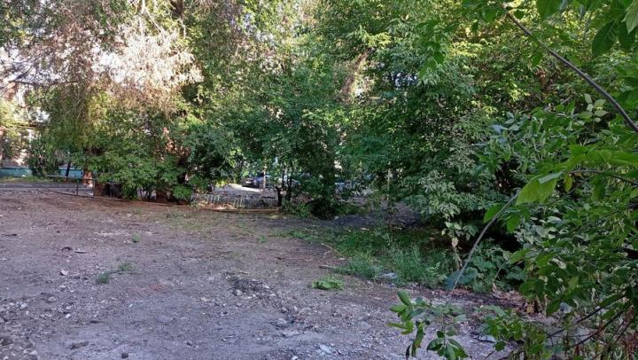 В Саратове утвердили новые адреса для ремонта междворовых территорий в 2025 году: списки