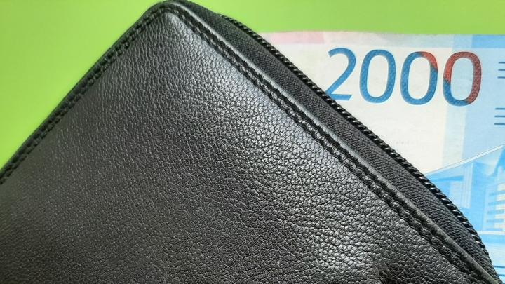 Жительница Энгельса лишилась денег на работе у аферистов