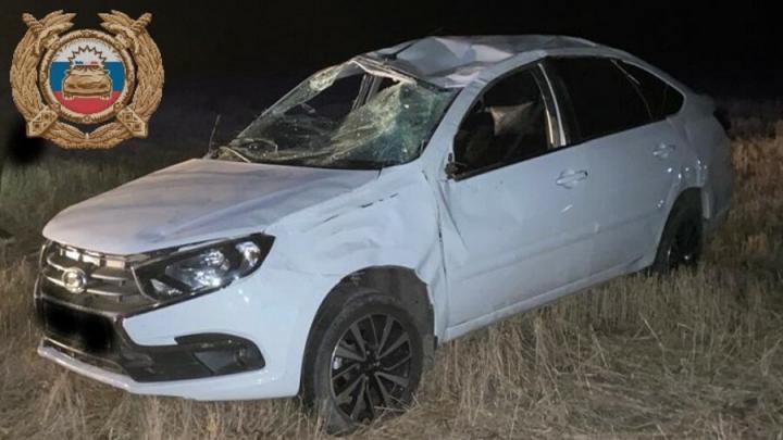 Ночью в Татищевском районе перевернулась 