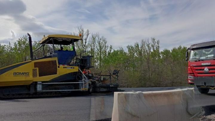 Губернатор предложил выделить Саратову миллиард рублей на дороги