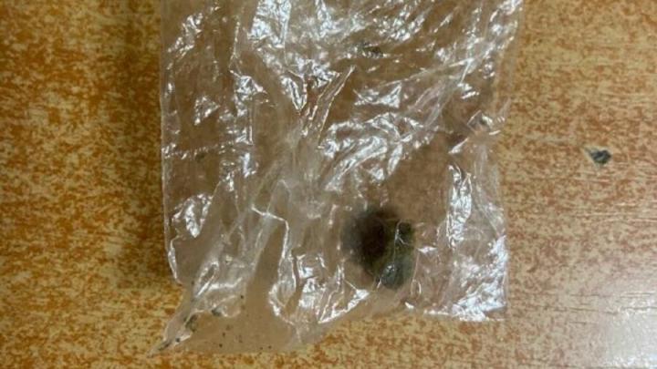 Саратовец пытался пронести в суд гашиш