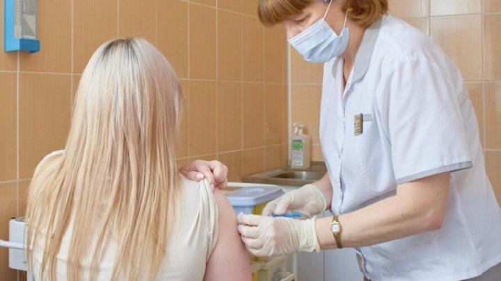 В Саратовской области вакцинировано от гриппа свыше  450 тысяч  человек