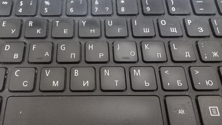 Большинство саратовцев считают, что ИИ нужно маркировать