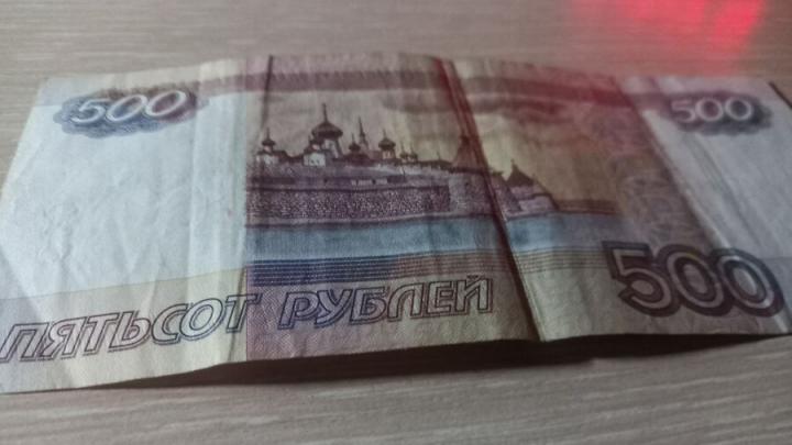 В Саратове бухгалтер салона мебели не доносила деньги до кассы