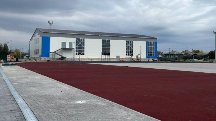 Андрей Воробьев: В селе Репное Балашовского района завершается строительство многофункционального спорткомплекса