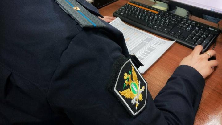 В Саратове сотрудница банка с мужем украли 1,7 млн рублей