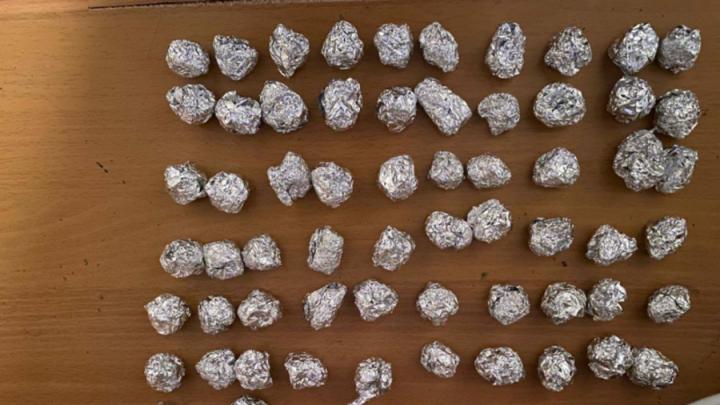 В Энгельсе два рецидивиста организовали «офис» по продаже марихуаны в съемной квартире