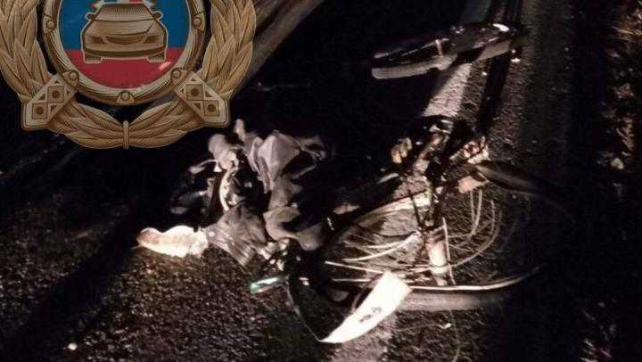 Велосипедист погиб под колесами 