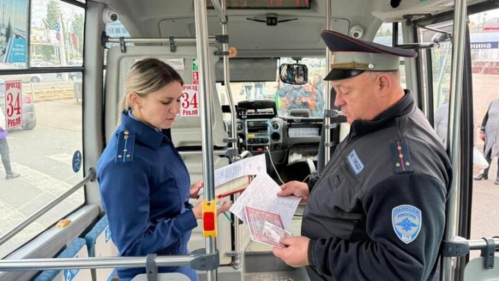 Прокуратура выявила нарушения в работе саратовских маршруток