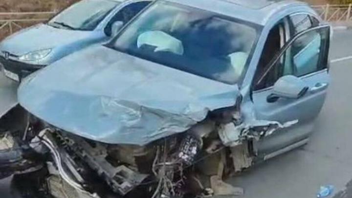 Две автоледи попали в ДТП в Энгельсе: одна в больнице