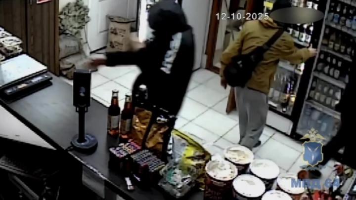 В Саратове задержаны трое юных грабителей-рецидивистов