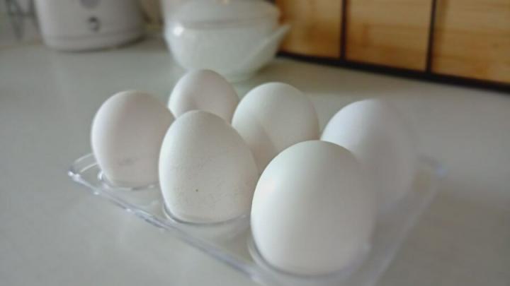 Саратовцам теперь дороже обходится яичница с помидорами