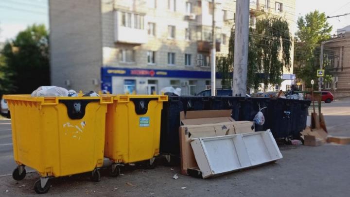 Губернатор потребовал разобраться с начислениями за вывоз мусора