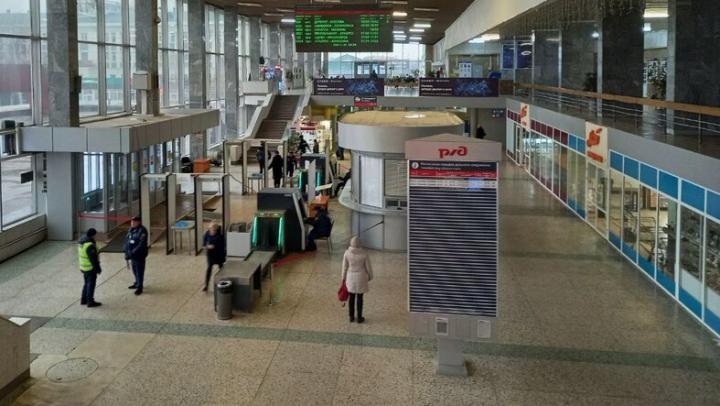 Пассажиры Приволжской железной дороги забывали в поездах цветы и вставную челюсть