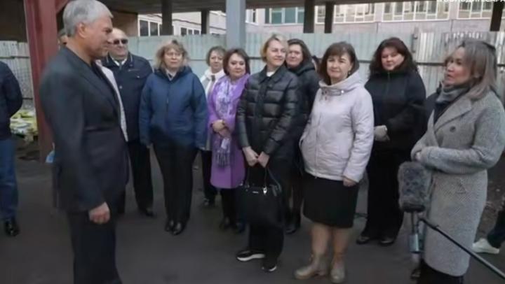 20 школ Саратова продолжают обучение в две смены