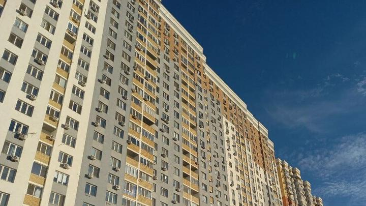 В Саратове сравнялась стоимость квартир с балконами и без них