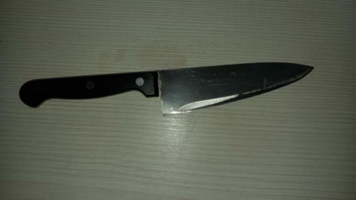 Пенсионерка из Балаково трижды вонзила нож в соперницу