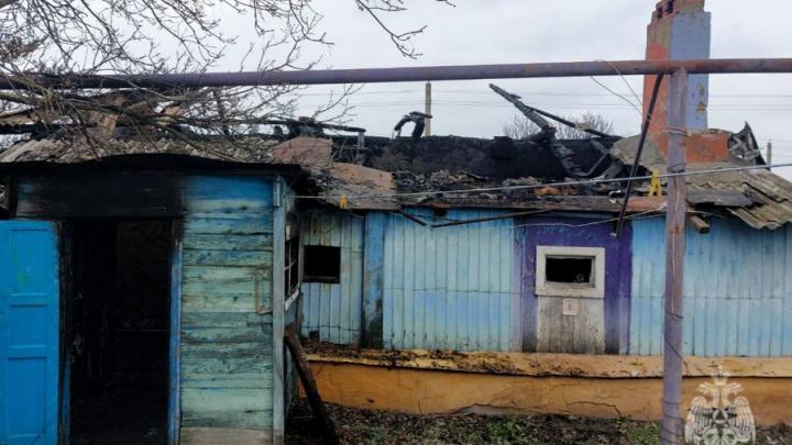 Погиб мужчина при пожаре в частном доме в Новобурасском районе