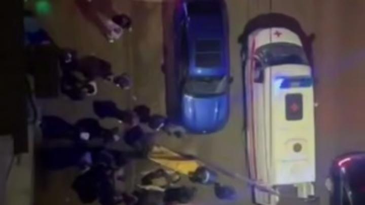 Массовая потасовка произошла в центре Саратова: один человек в больнице