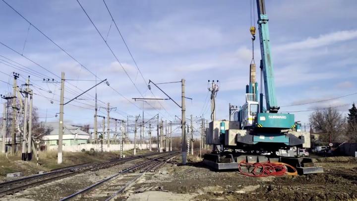 В Саратове строят долгожданный путепровод через железную дорогу