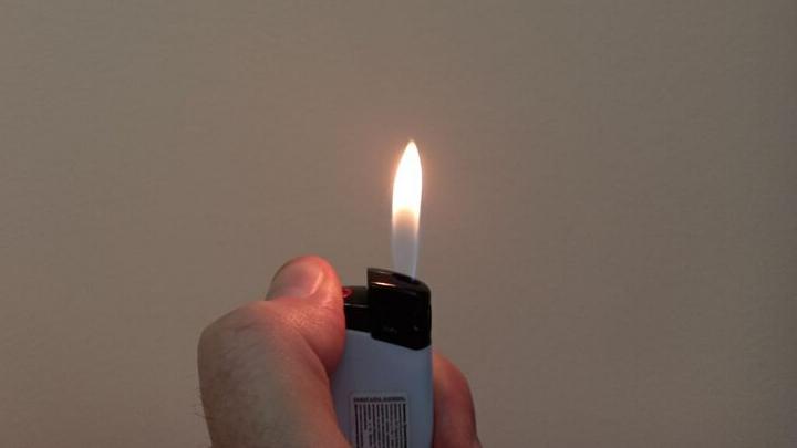  В Петровске бизнесмен провел огнезащитные работы в школе и его кинули по госконтракту