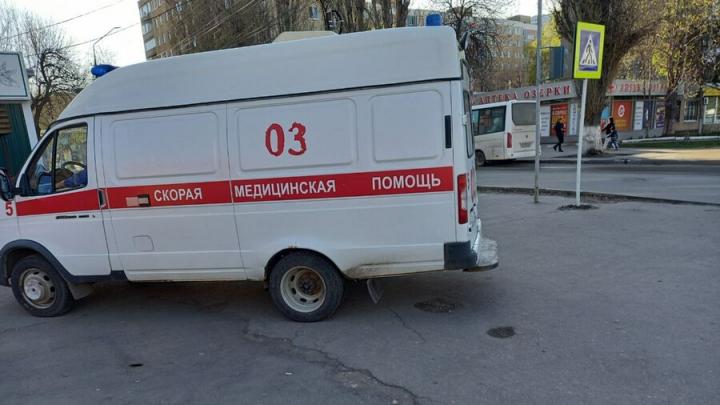 Смертельный подарок: житель Энгельса едва не отправил сына на тот свет