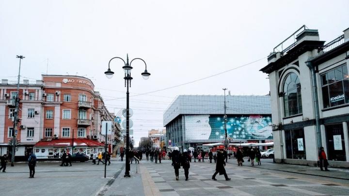 В Саратовской области ужесточают штрафы за вывески, граффити и ямы на дорогах